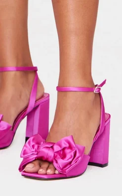 PrettyLittleThing Heeled Sandals*Wide Fit Satin Round Toe Bow Block Heeled Sandals
