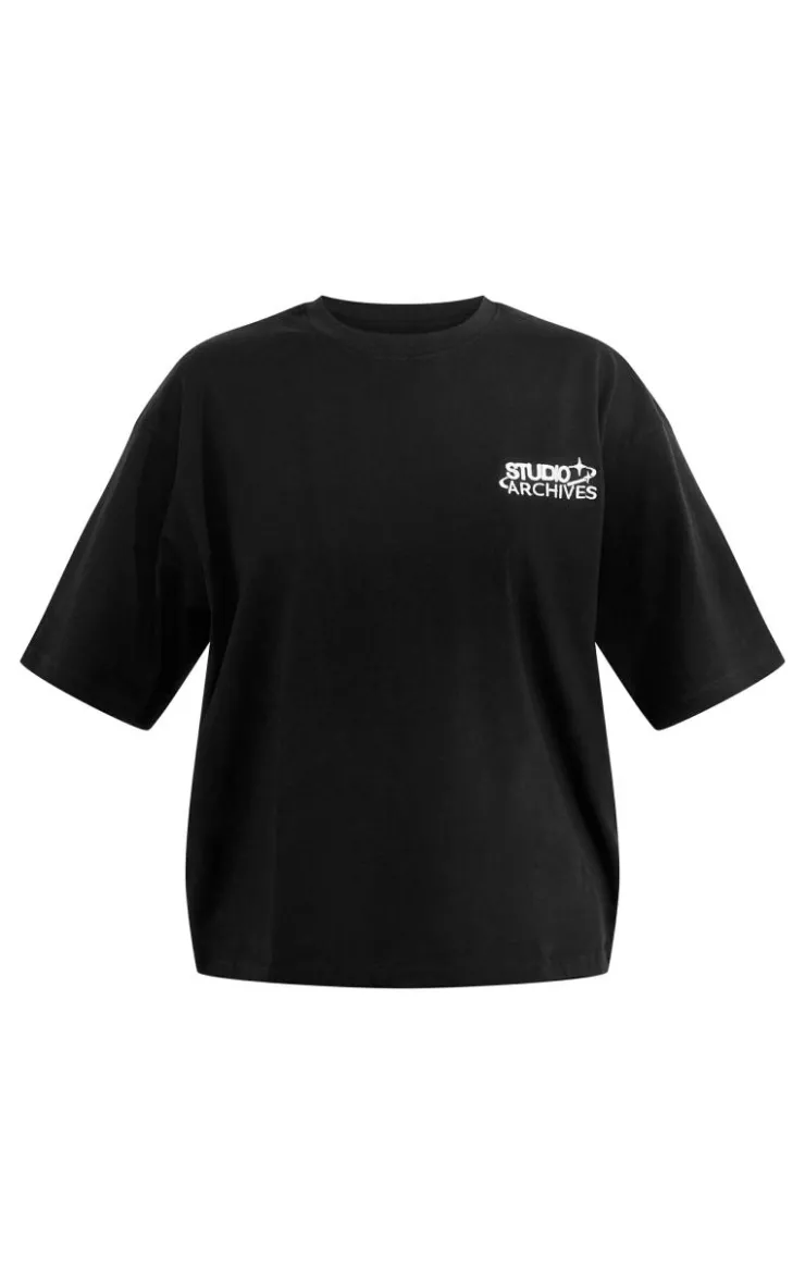 PrettyLittleThing T-Shirts*Pitch Studio Archive Embroidered Cotton Boxy Tshirt