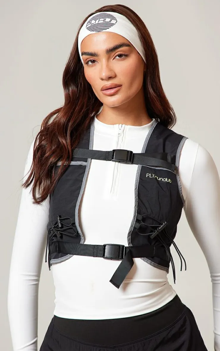 PrettyLittleThing Athletic Jackets*PLT RUN Running Contrast Binded Reflective Hydration Vest
