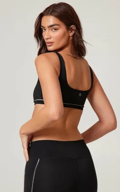 PrettyLittleThing Sports Bras*PLT RUN Sculpt Reflective Detail Sports Bra