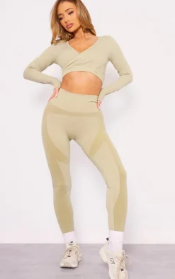 PrettyLittleThing Workout Tops*PLT SPORT Seamless Cross Front Long Sleeve Crop Top