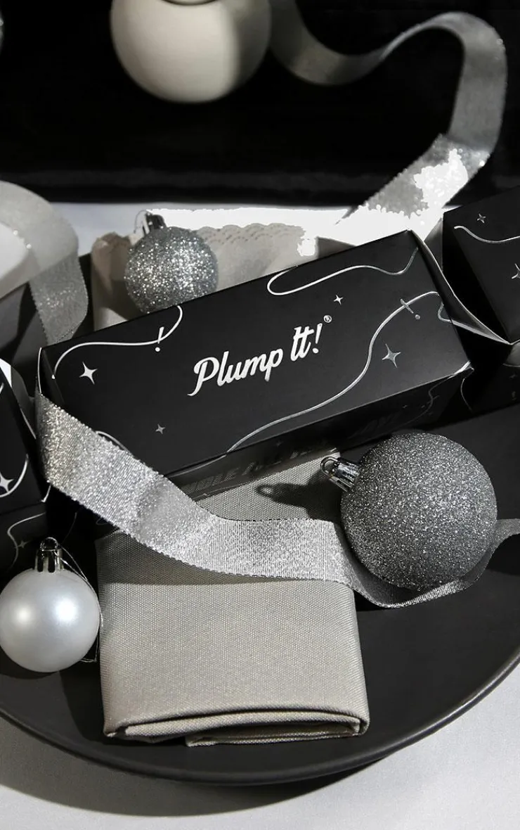 PrettyLittleThing Stocking Stuffers*Plump It! Festive Mystery Cracker (Worth £66)
