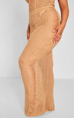 New PrettyLittleThing Plus Distressed Knit Maxi Skirt Beige