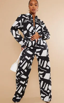 Best PrettyLittleThing Plus Abstract Print Wide Leg Pant Black