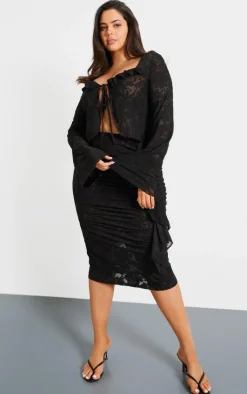 PrettyLittleThing Plus Devore Frilled Tie Crop Top Black