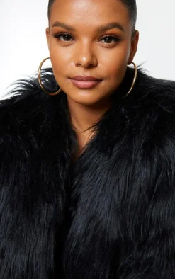 PrettyLittleThing Faux Fur Coats*Plus Faux Fur Shaggy Cropped Jacket