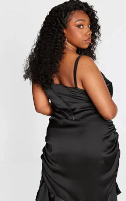 Discount PrettyLittleThing Plus Lace Detail Cami Top Black