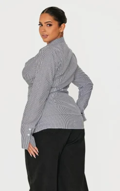 PrettyLittleThing Shirts*Plus Pinstripe Woven Fitted Shirt