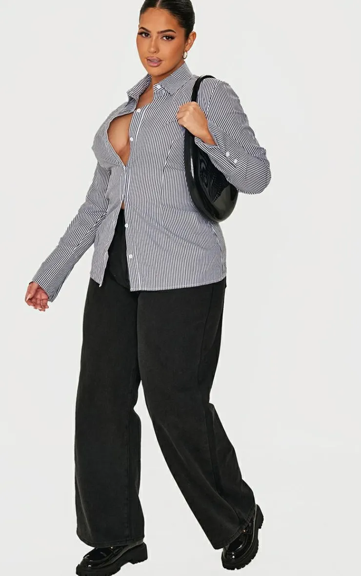 PrettyLittleThing Shirts*Plus Pinstripe Woven Fitted Shirt
