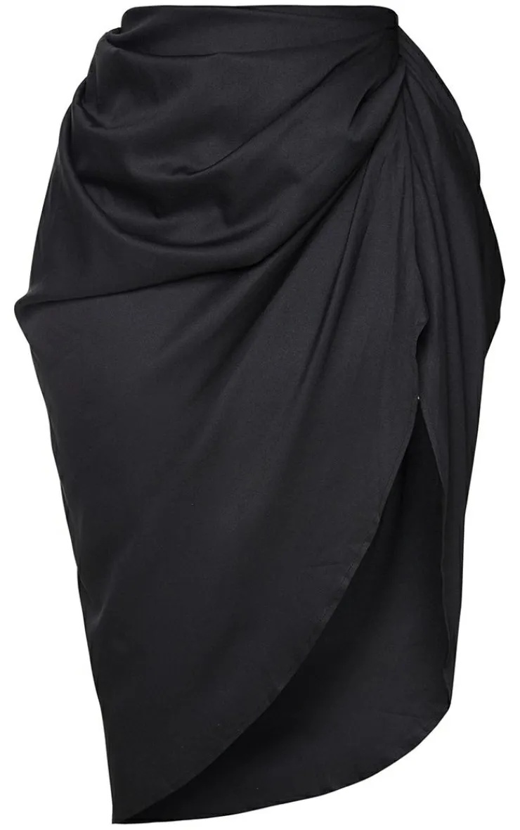 PrettyLittleThing Plus Ruched Side Midi Skirt Black