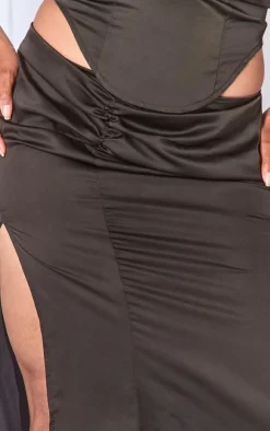 Online PrettyLittleThing Plus Ruched Waistband Low Rise Satin Maxi Skirt Black