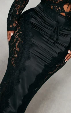 Hot PrettyLittleThing Plus Satin Lace Detail Midi Skirt Black
