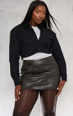 PrettyLittleThing Shirts*Plus Shoulder Pad Detail Cropped Shirt