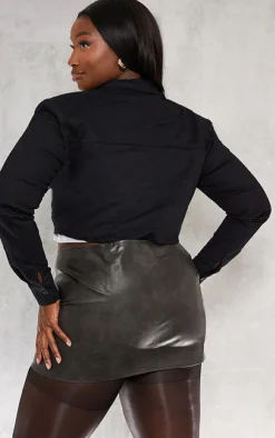 PrettyLittleThing Shirts*Plus Shoulder Pad Detail Cropped Shirt