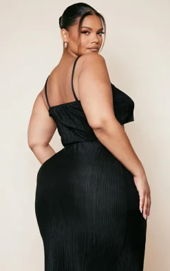 New PrettyLittleThing Plus Strappy Plisse Crop Top Black