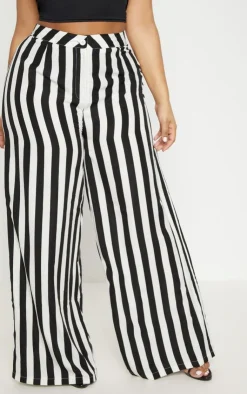 Outlet PrettyLittleThing Plus Striped Wide Leg Pants Black