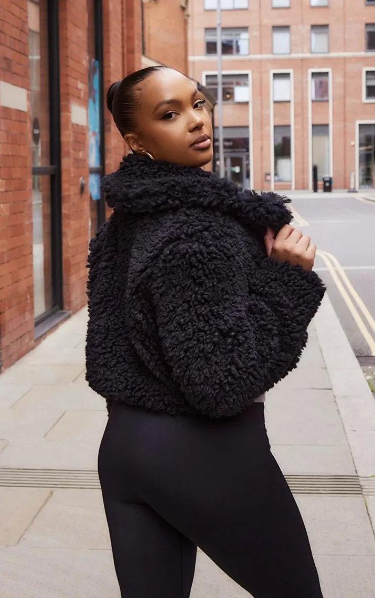 PrettyLittleThing Teddy Coats*Plus Teddy Faux Fur Cropped Coat
