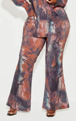 Sale PrettyLittleThing Plus Abstract Print Chiffon Flare Pants Brown