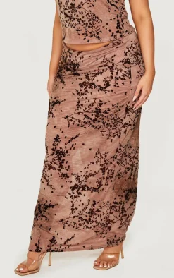 Online PrettyLittleThing Plus Devore Split Leg Maxi Skirt Brown