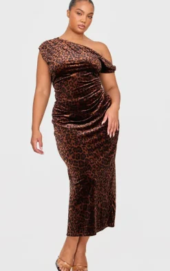 Discount PrettyLittleThing Plus Velvet Animal Print Cowl Neck Top Brown