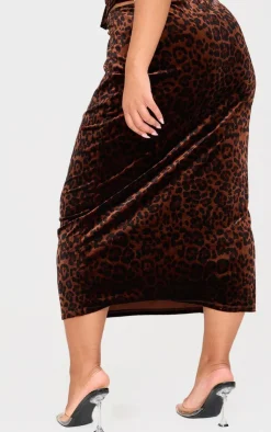 Hot PrettyLittleThing Plus Velvet Animal Print Midi Skirt Brown