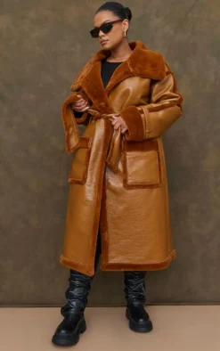 PrettyLittleThing Faux Fur Coats*Plus Vinyl Contrast Faux Fur Midi Coat