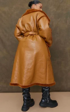 PrettyLittleThing Faux Fur Coats*Plus Vinyl Contrast Faux Fur Midi Coat