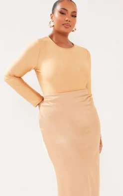 PrettyLittleThing Plus Long Sleeve Bodysuit Champagne