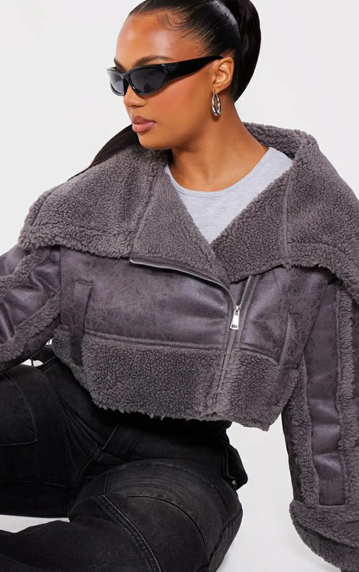 PrettyLittleThing Aviator Jackets*Plus Faux Suede Borg Trim Aviator
