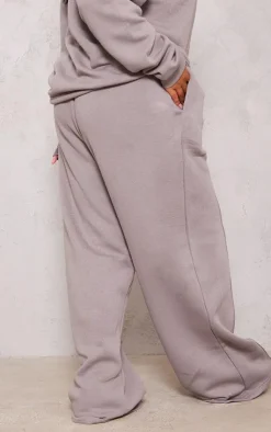 PrettyLittleThing Grey Sweatsuits*Plus Mid Rise Seam Detail Straight Leg Sweatpants