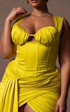 Online PrettyLittleThing Plus Constructed Satin Ruched Bust Corset Chartreuse