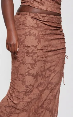 Best PrettyLittleThing Plus Textured Ruched Midi Skirt Chocolate