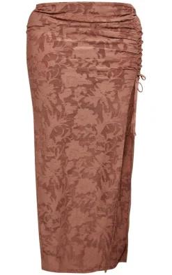 Best PrettyLittleThing Plus Textured Ruched Midi Skirt Chocolate