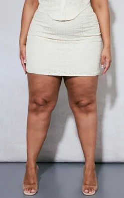 New PrettyLittleThing Plus Broderie Anglaise Bodycon Skirt Cream
