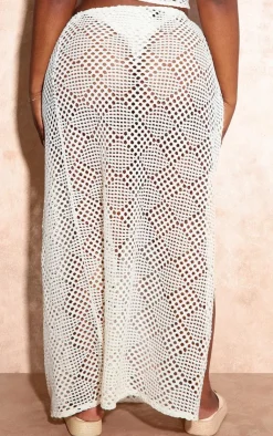 Hot PrettyLittleThing Plus Crochet Patterned Maxi Skirt Cream