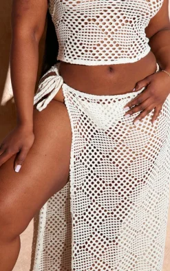 Hot PrettyLittleThing Plus Crochet Patterned Maxi Skirt Cream