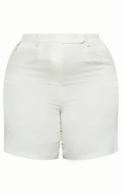 PrettyLittleThing Plus Linen Look Tailored Shorts Cream