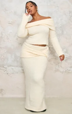 Online PrettyLittleThing Plus Soft Bobble Knit Foldover Maxi Skirt Cream