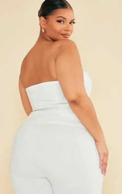 Discount PrettyLittleThing Plus Stretch Woven Bandeau Top Cream