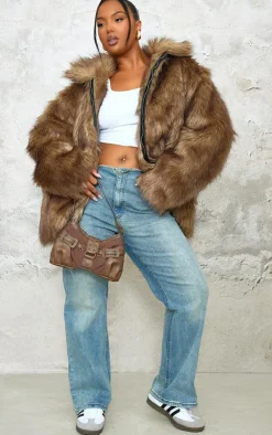 PrettyLittleThing Faux Fur Coats*Plus Faux Fur Oversized Coat