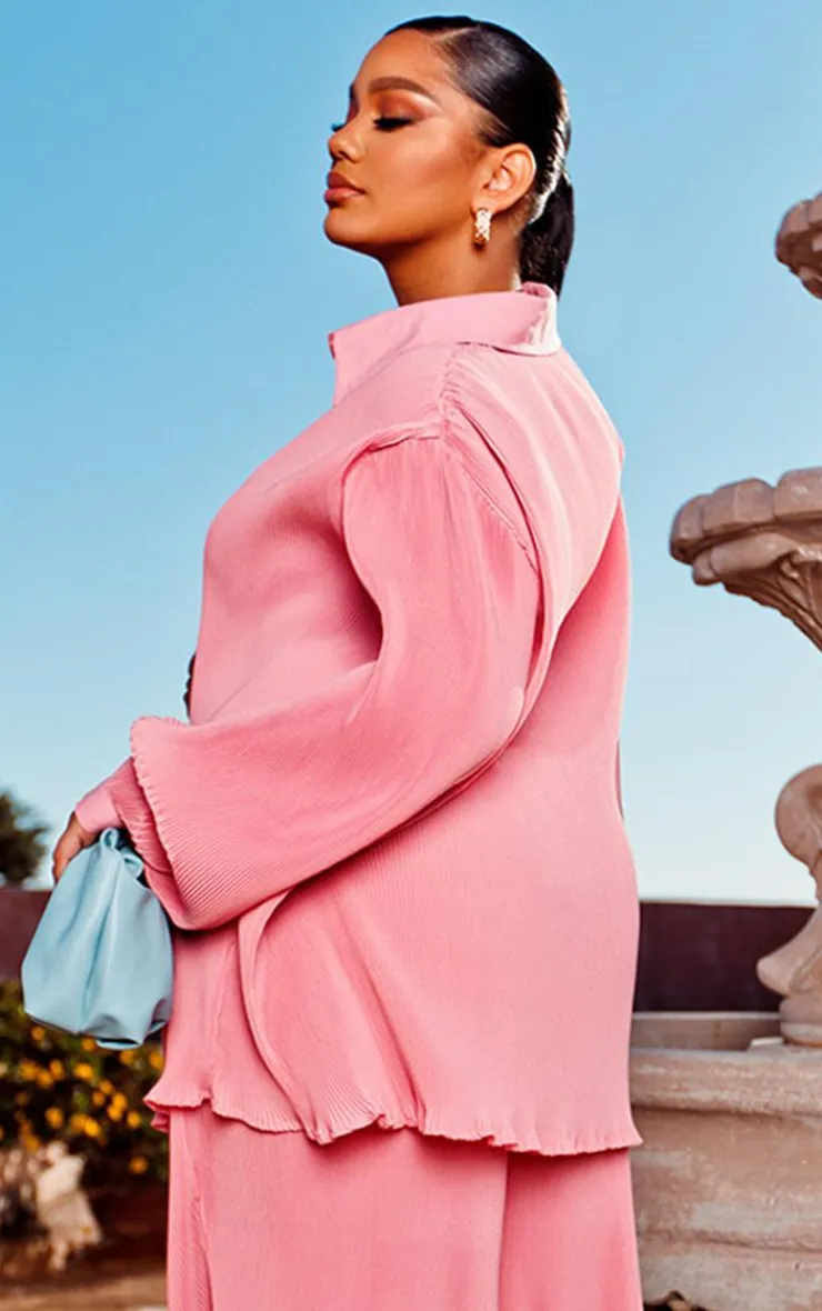 Online PrettyLittleThing Plus Plisse Button Front Oversized Shirt Dusty Pink