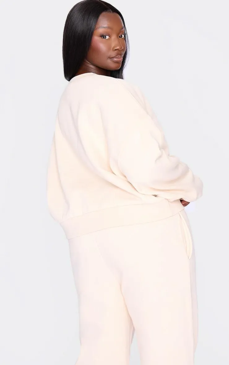 PrettyLittleThing Cream Sweatsuits*Plus Ecru Premium Basic Crew Neck Crop Sweatshirt