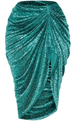 Hot PrettyLittleThing Plus Leopard Velvet Ruched Side Midi Skirt Emerald Green