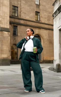 Best PrettyLittleThing Plus Seam Detail Zip Through Oversized Track Top Forest Green
