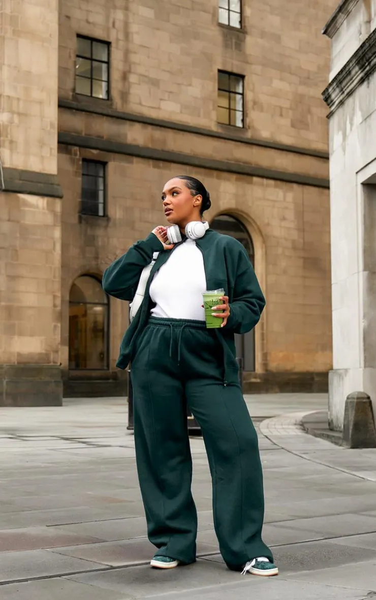 Best PrettyLittleThing Plus Seam Detail Zip Through Oversized Track Top Forest Green