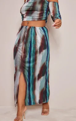 Outlet PrettyLittleThing Plus Abstract Printed Ruched Maxi Skirt Green