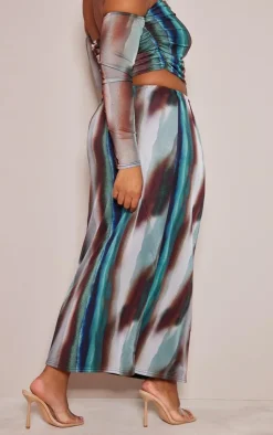 Outlet PrettyLittleThing Plus Abstract Printed Ruched Maxi Skirt Green