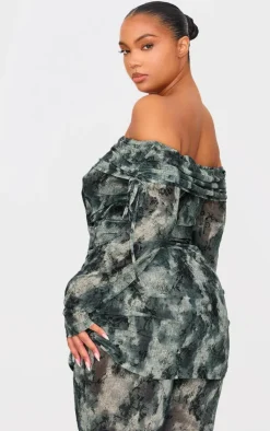 New PrettyLittleThing Plus Devore Mesh Foldover Long Sleeve Top Green