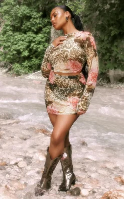 Online PrettyLittleThing Plus Leopard Print Mesh Mini Skirt Green