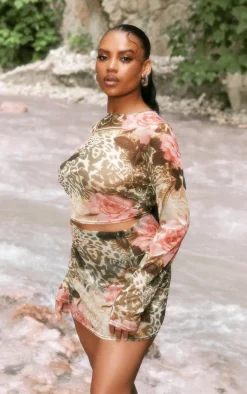 Online PrettyLittleThing Plus Leopard Print Mesh Mini Skirt Green